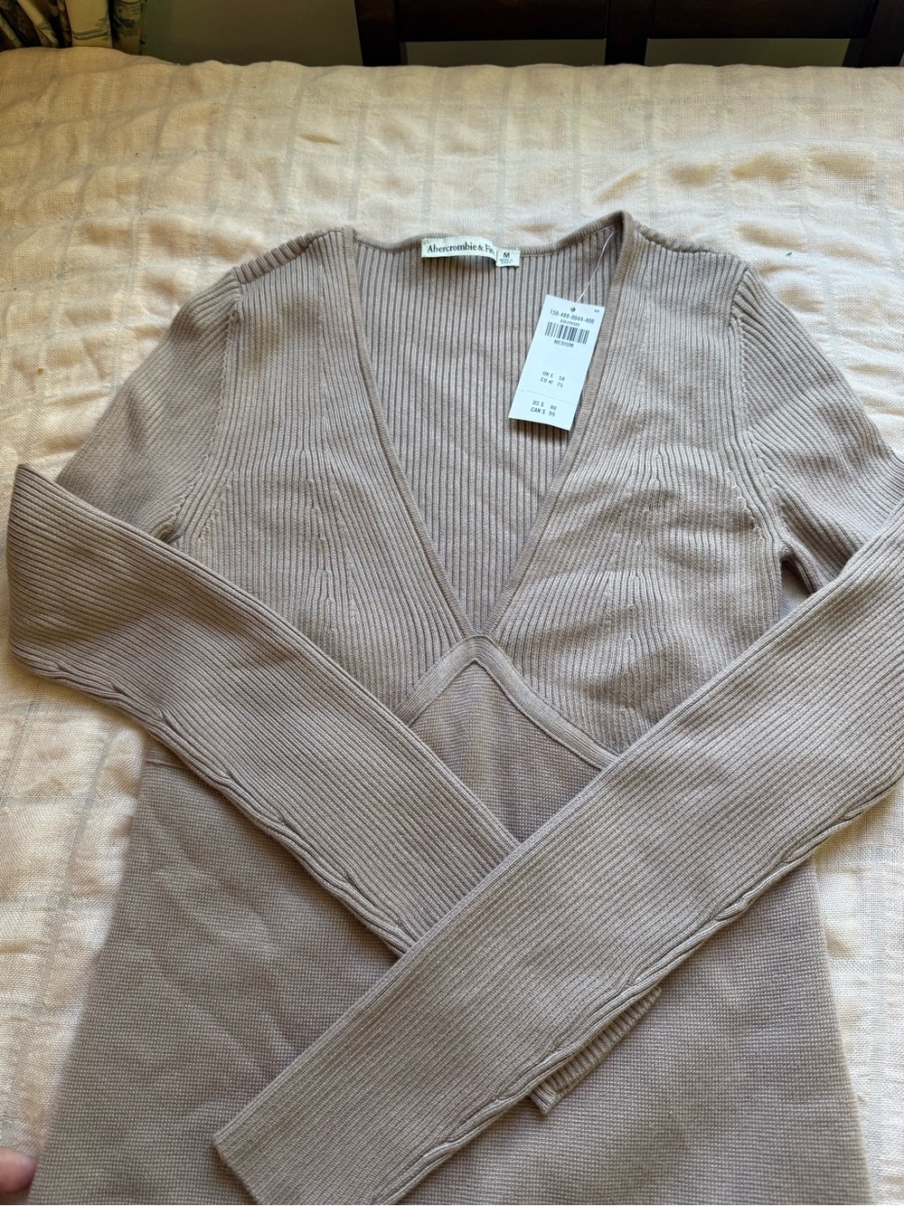 Abercrombie & Fitch Ribbed V-Neck Long Sleeve Top in Taupe - Picture 2 of 6